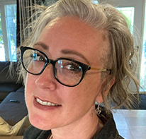 Image of Lisa Prestidge. Element offers wholesale auto remarketing.