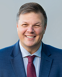 Image of Mike Roberts. Element offers wholesale auto remarketing.